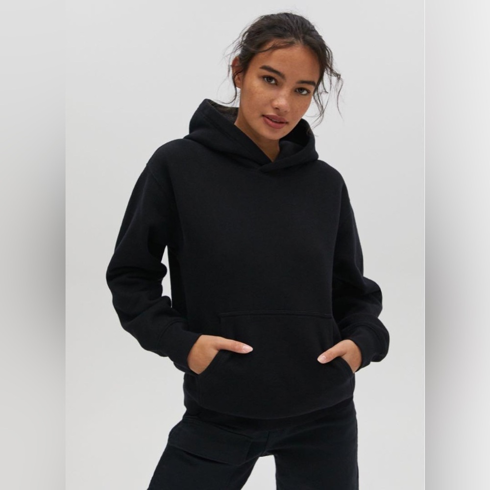 Black Aritzia TNA hoodie